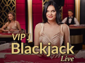 邱彪：失误过多我很不满意，年轻人的表现让我们增强了信心